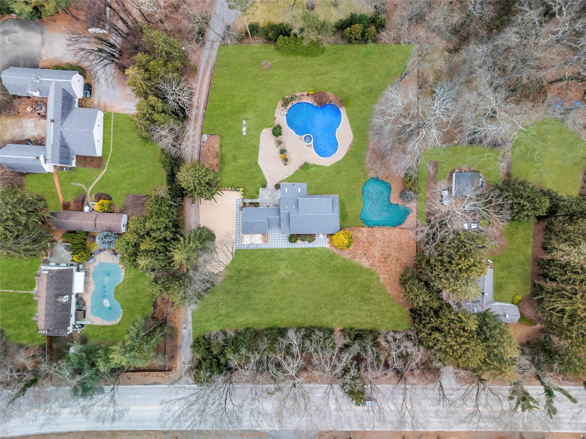 503 Bayville Road, Lattingtown, New York image 2