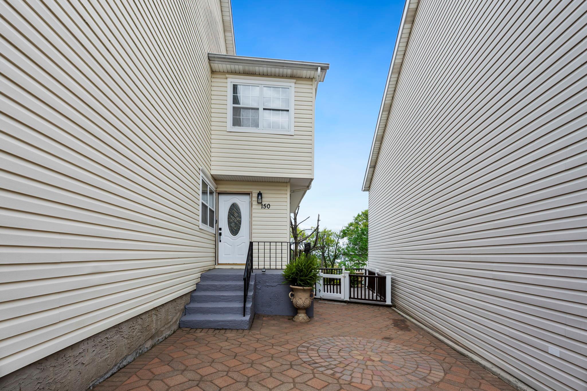 150 Northview Court, Staten Island, New York image 3