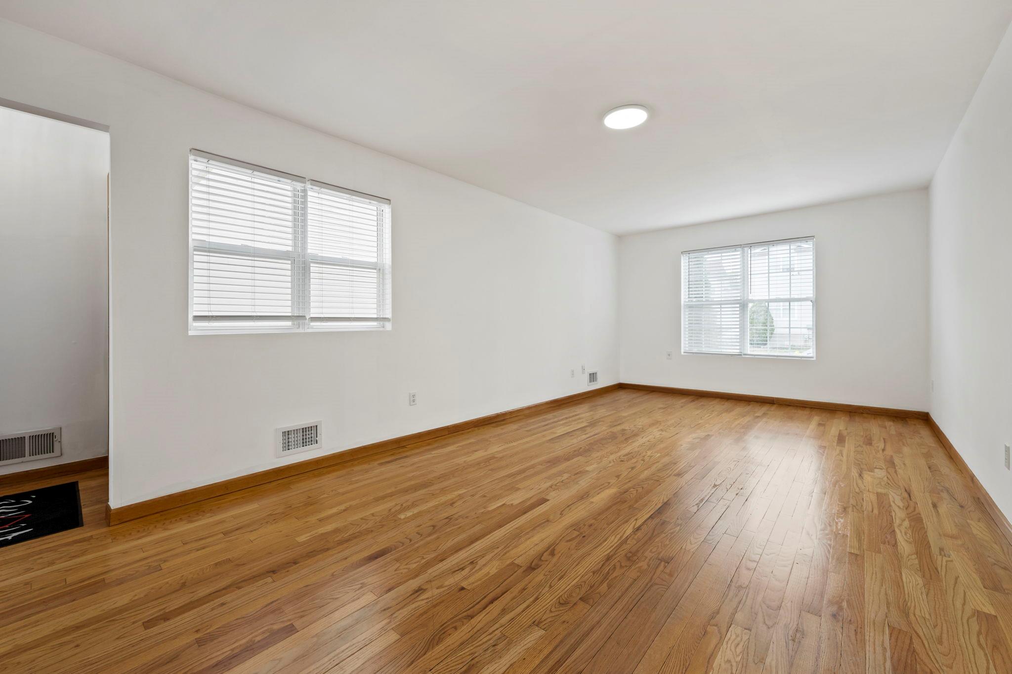 150 Northview Court, Staten Island, New York image 5