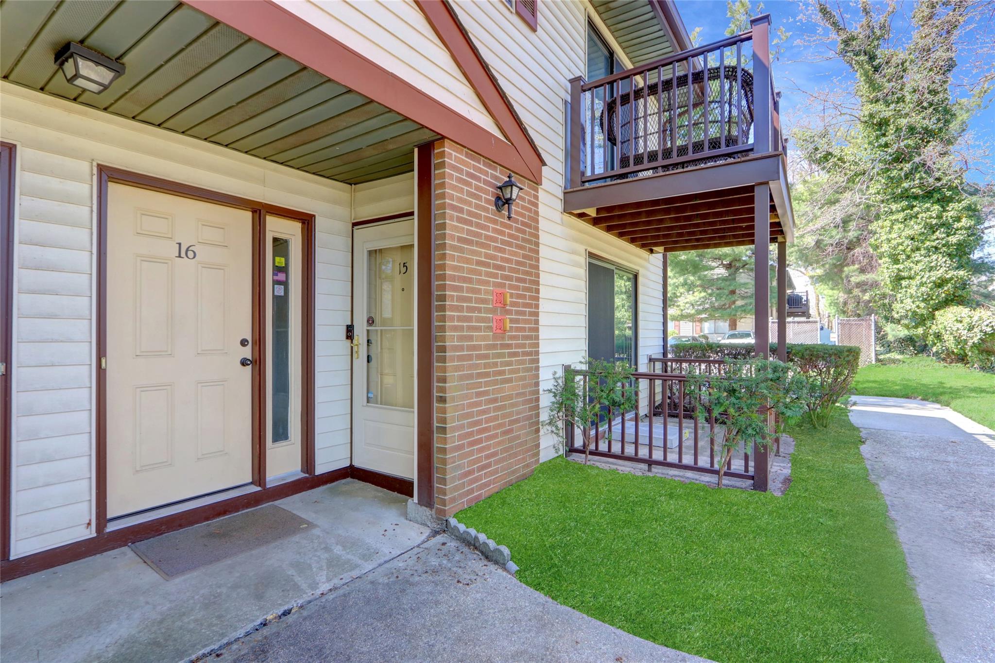 615 Broadway #15, Amityville, New York image 1