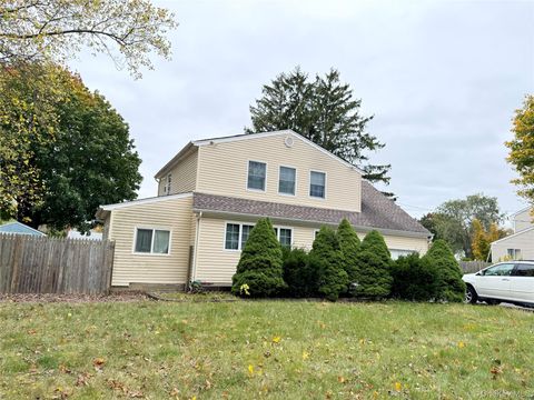 Photo of 74 Bellwood Avenue, South Setauket, NY 11720 (MLS # 932023)