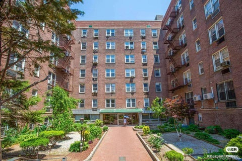 Condo For Sale - 43-43 Kissena Boulevard #306<br/> Flushing, NY 11355