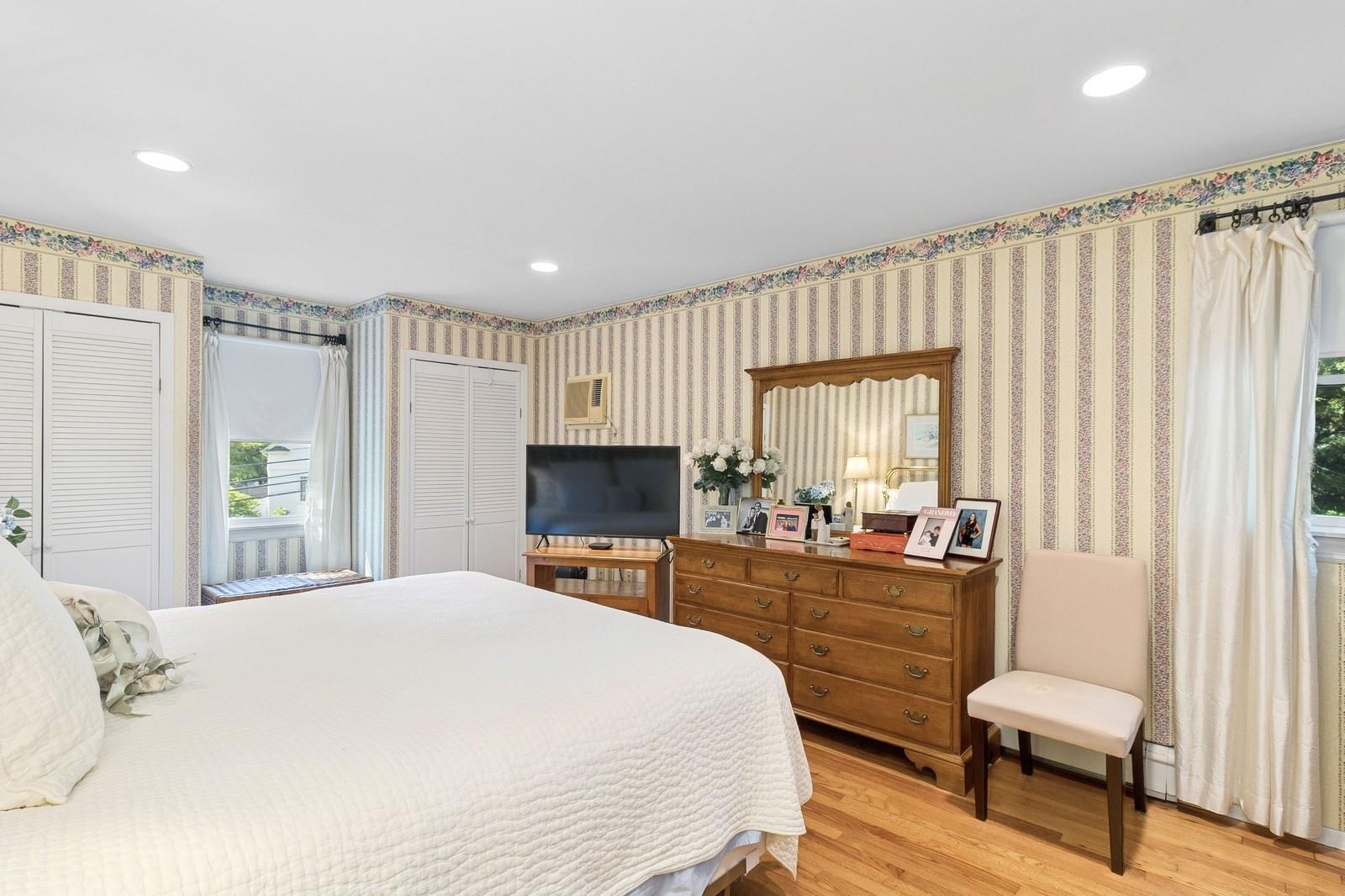126 Carley Avenue, Huntington, New York image 18