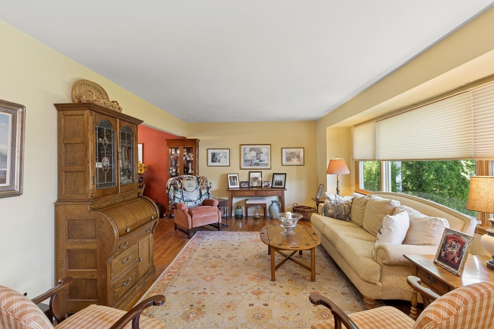 126 Carley Avenue, Huntington, New York image 10