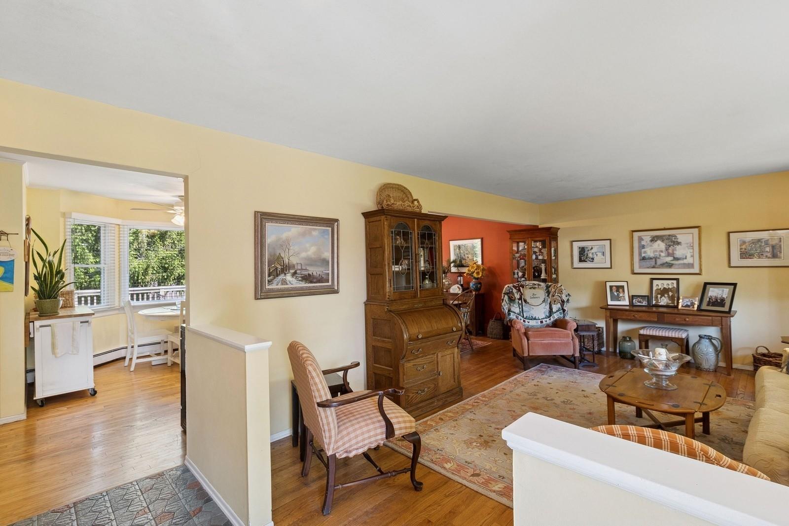 126 Carley Avenue, Huntington, New York image 8
