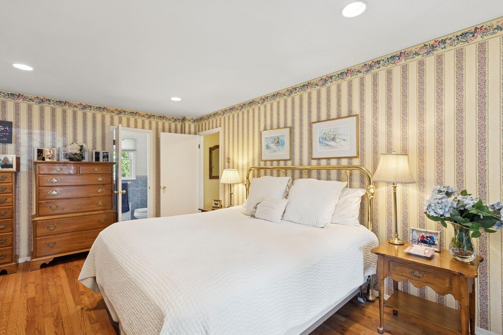 126 Carley Avenue, Huntington, New York image 19