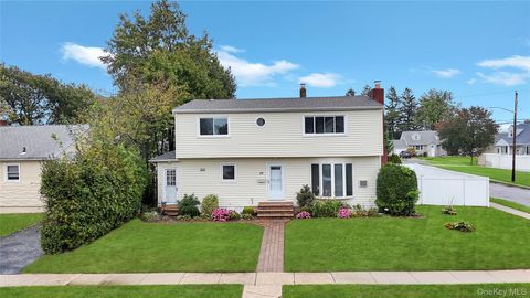 24 Michigan Drive Hicksville NY 11801