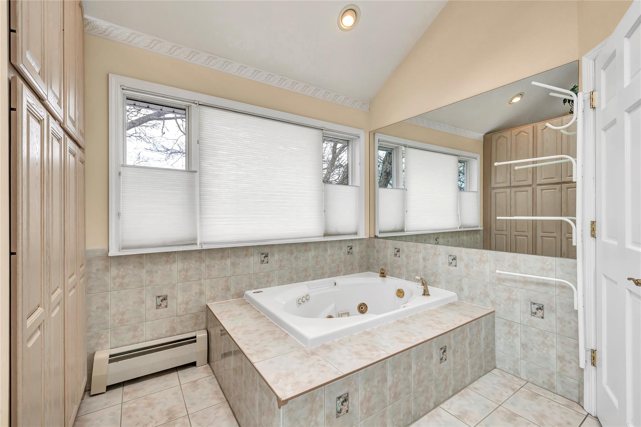 20 Oak Lane, Hampton Bays, New York image 31