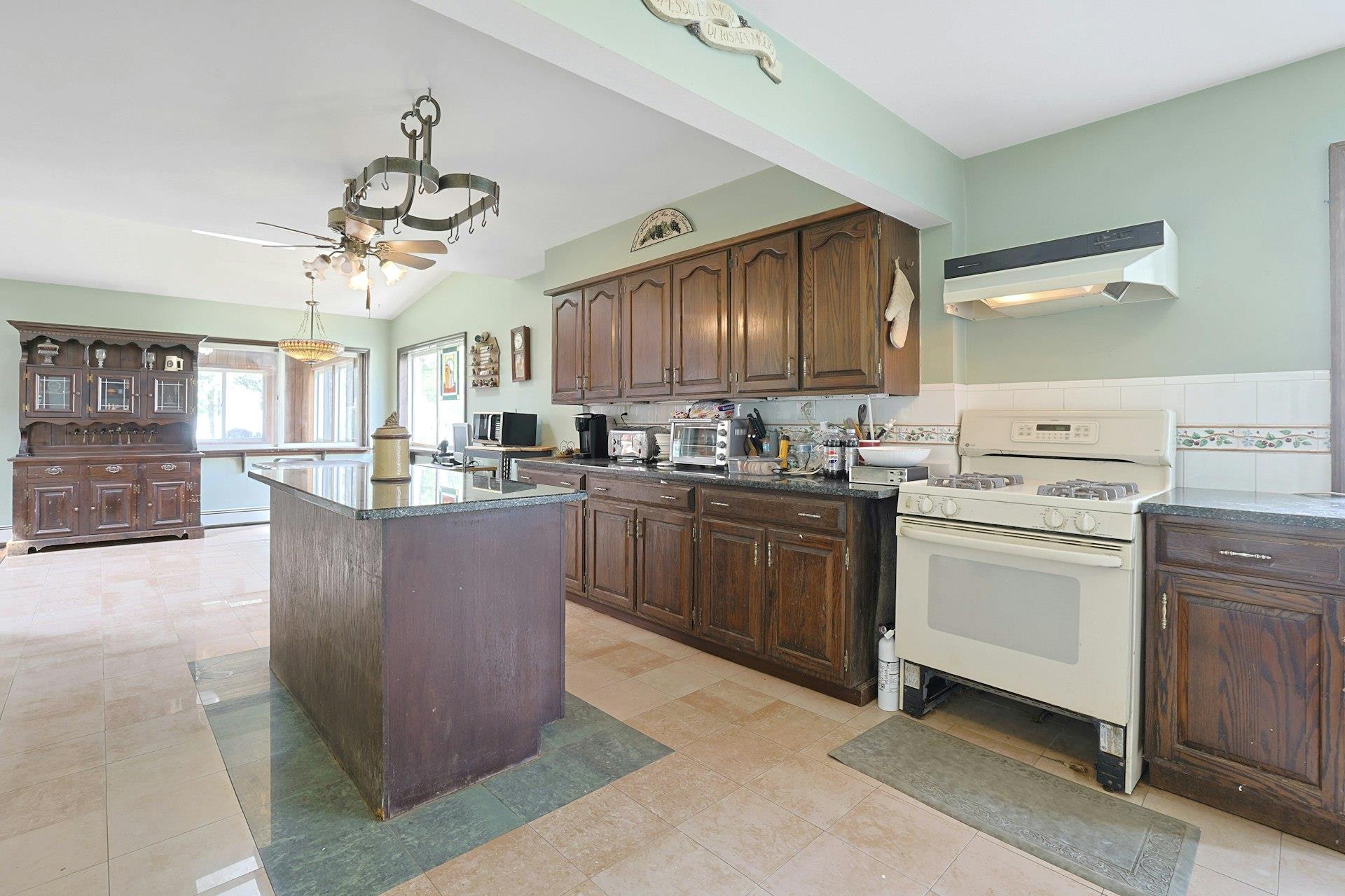 45 Oak Road, Briarcliff Manor, New York image 6