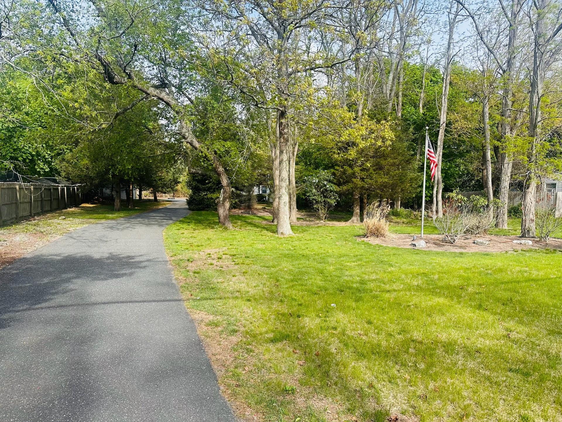 11 Mooney Pond Road