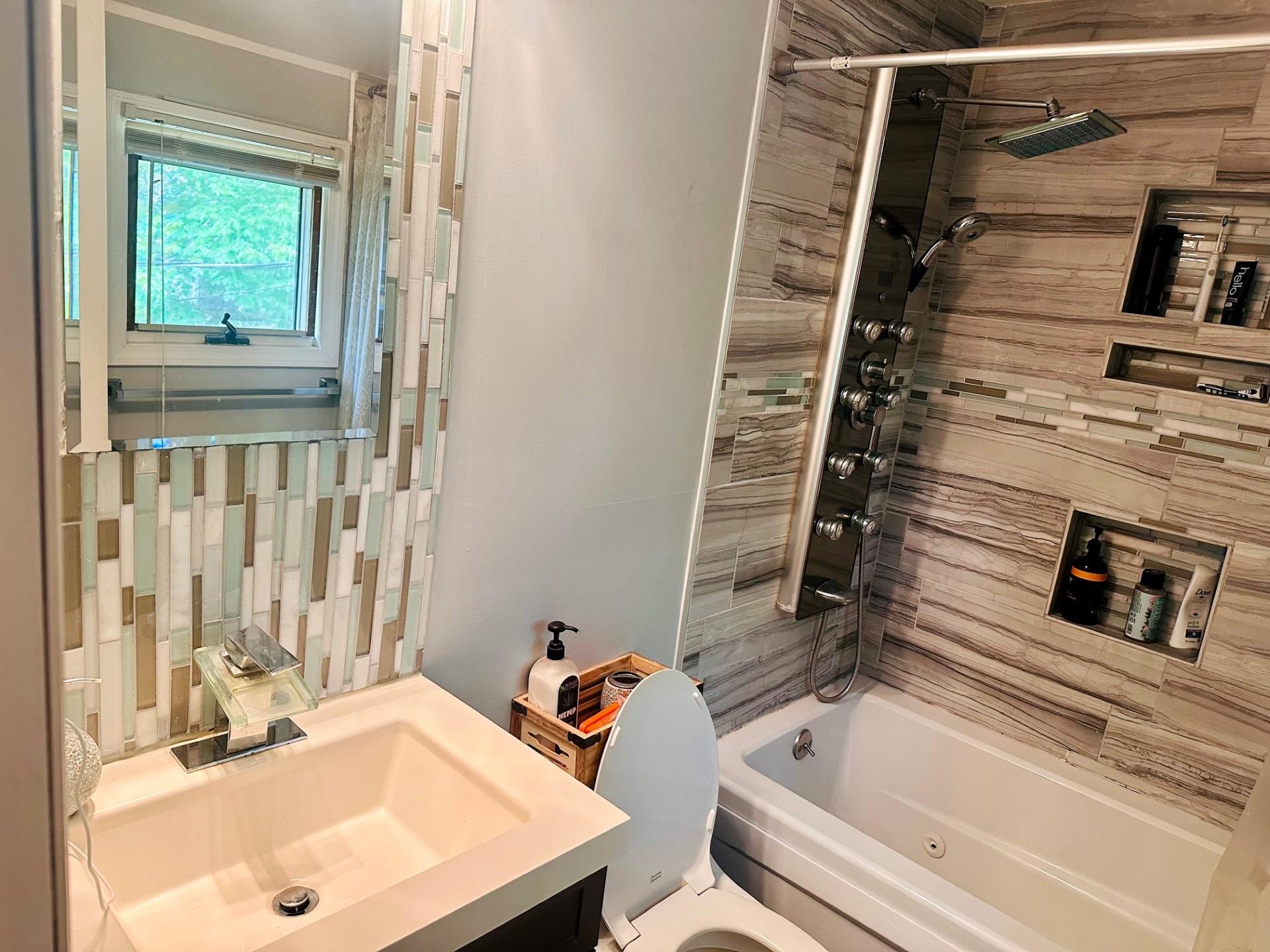 11 Mooney Pond Road, Coram, New York image 19