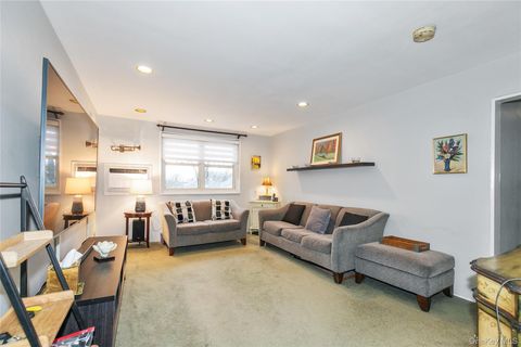 Homes For Sale - 60-39 251st Street #2ND FL<br/> Little Neck, NY 11362