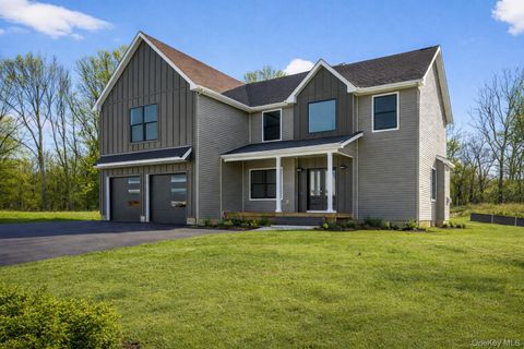 Homes For Sale - 2 Rustic Drive<br/> Rock Tavern, NY 12575