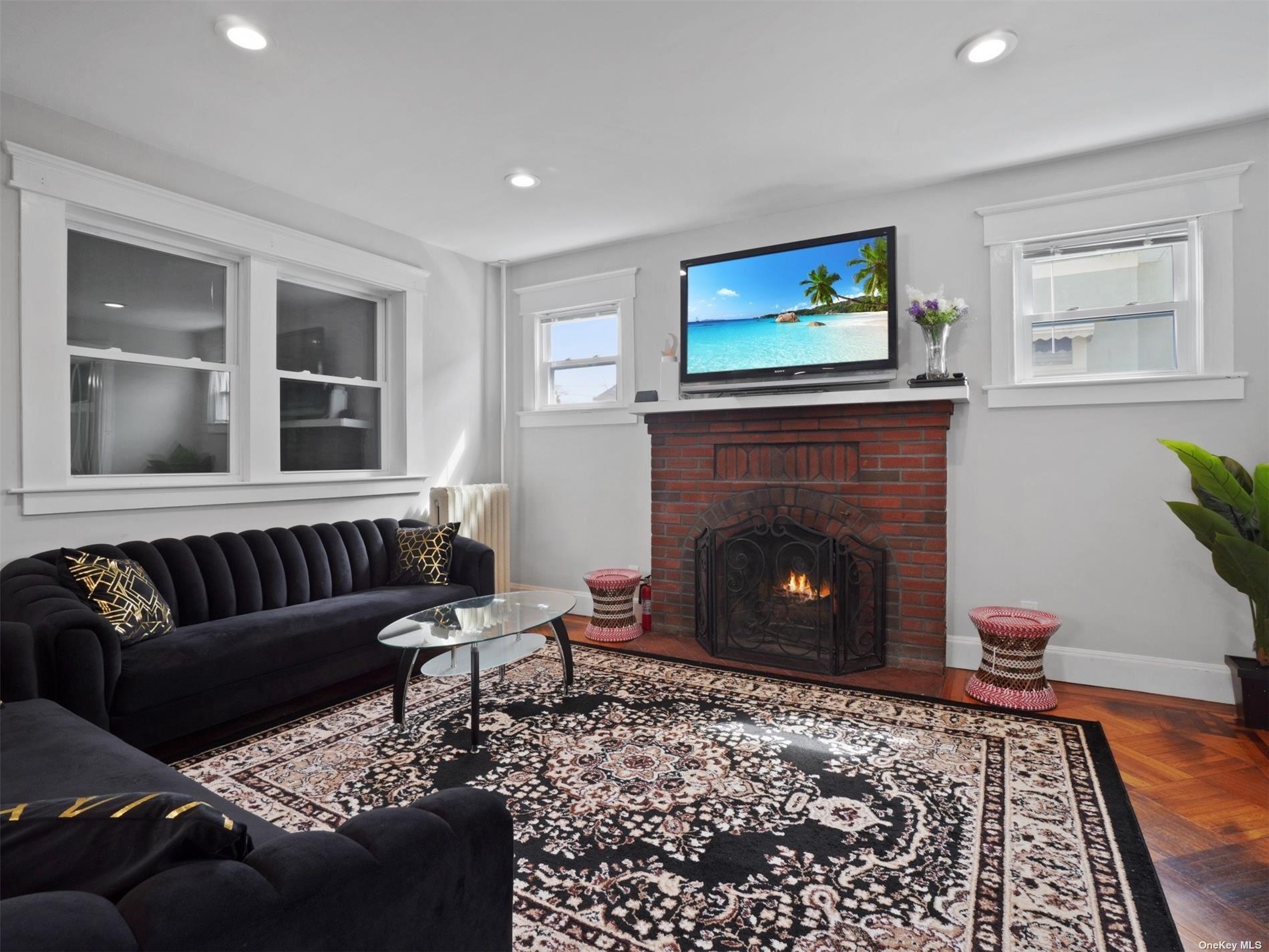 23 Garfield Pl, East Rockaway, New York image 12