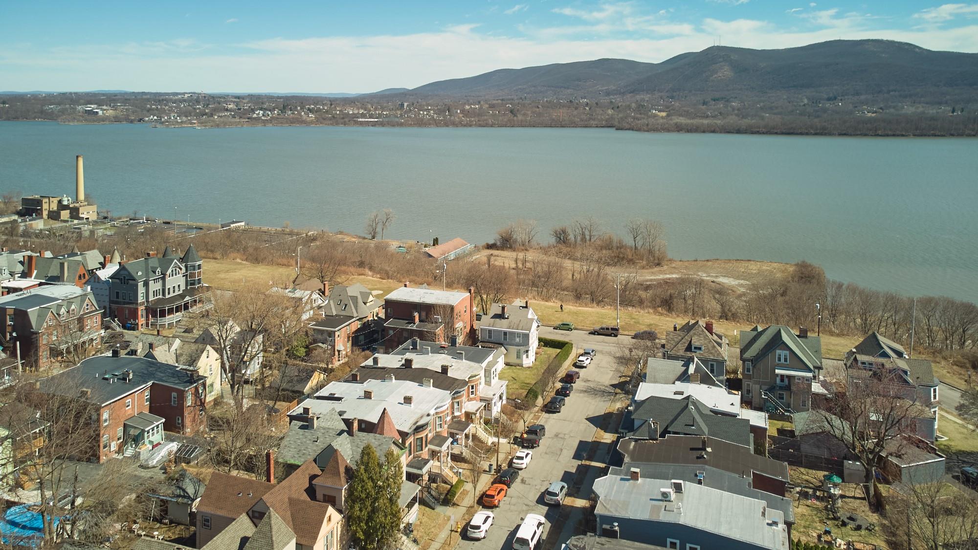 16 Henry Avenue, Newburgh, New York image 40
