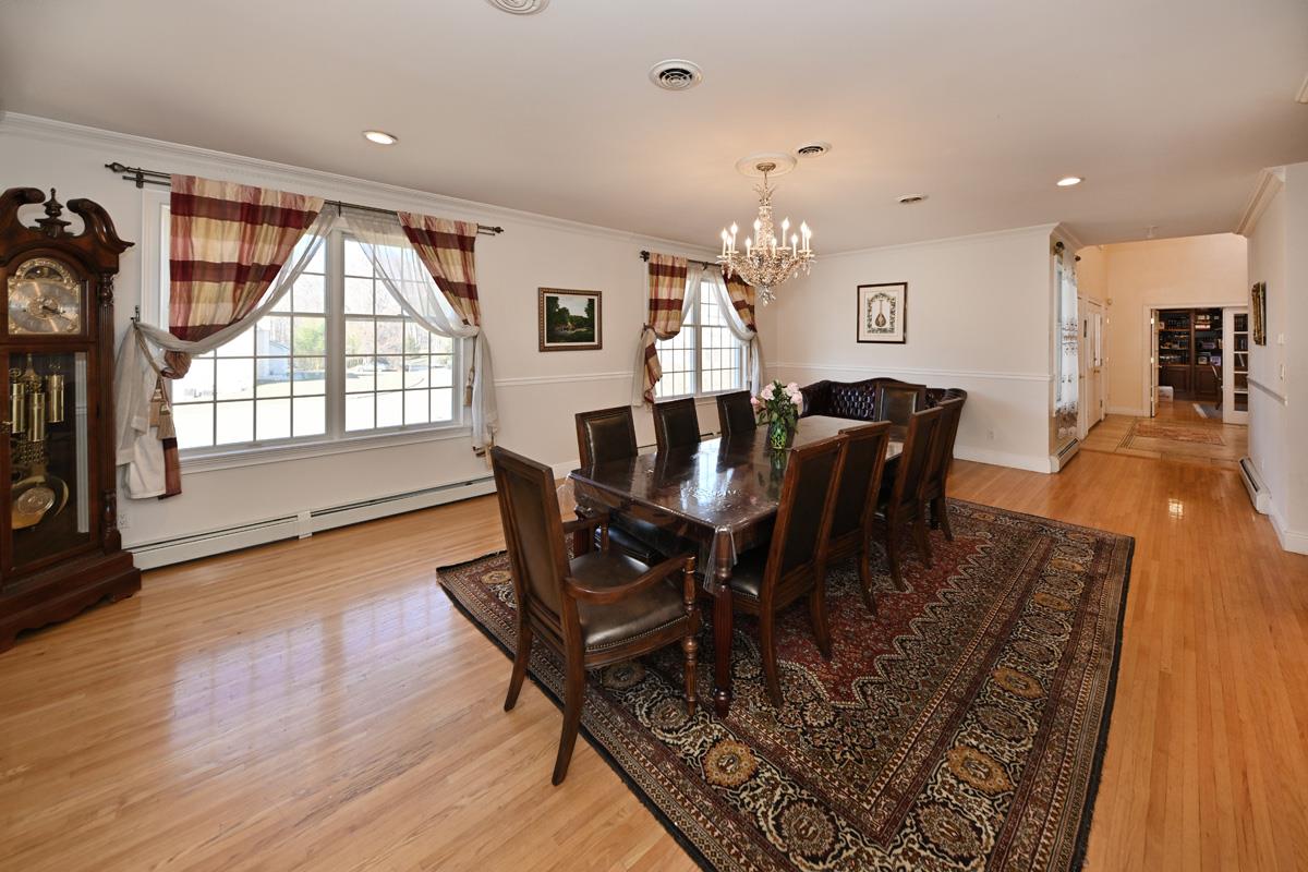 9 Whisper Lane, Suffern, New York image 6
