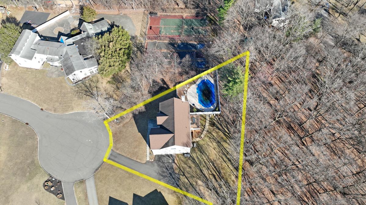 9 Whisper Lane, Suffern, New York image 34