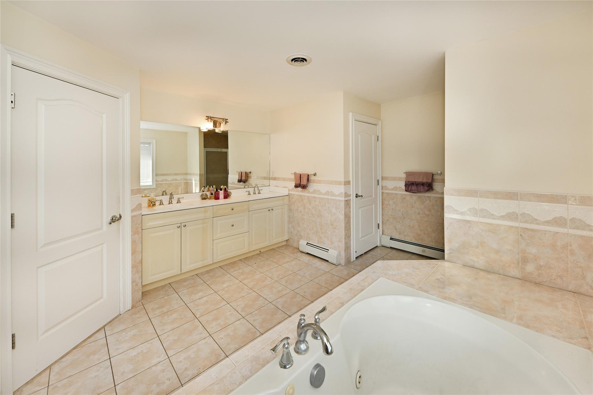 9 Whisper Lane, Suffern, New York image 29