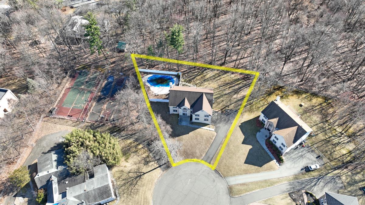 9 Whisper Lane, Suffern, New York image 33
