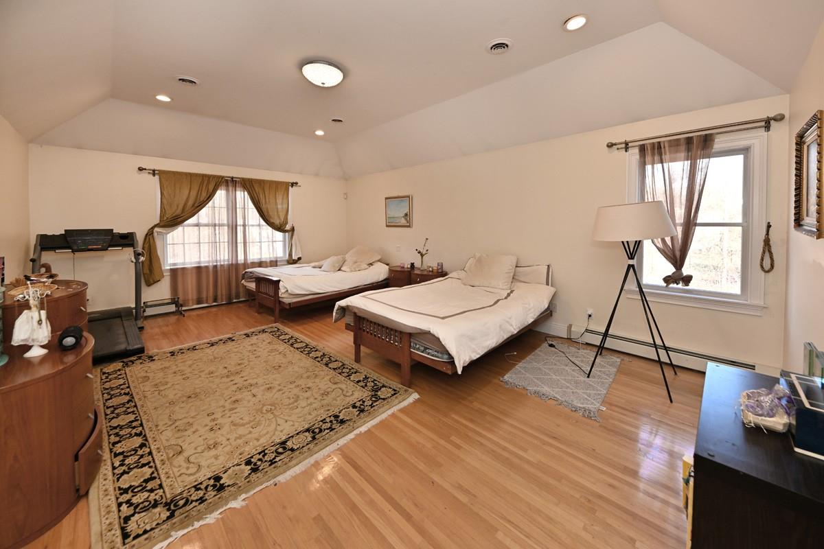 9 Whisper Lane, Suffern, New York image 15