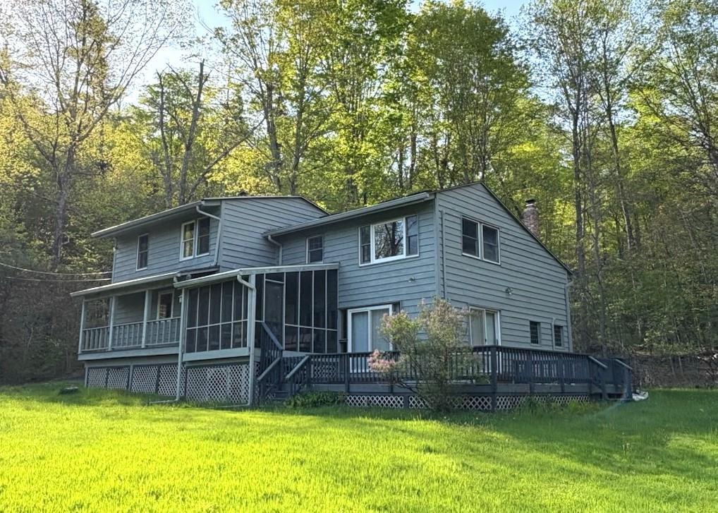 Cooper Street, Accord, New York - 4 Bedrooms  
2 Bathrooms  
9 Rooms - 