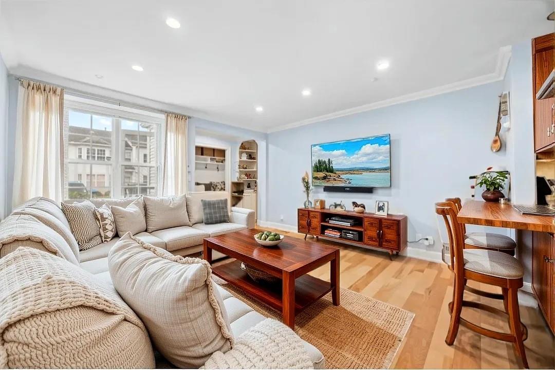 355 Old Tarrytown Road #603, White Plains, New York image 2