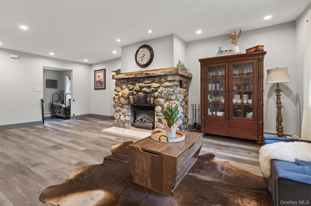 Photo of 1756 Horton Road, Mohegan Lake, NY 10547 (MLS # 1002356)