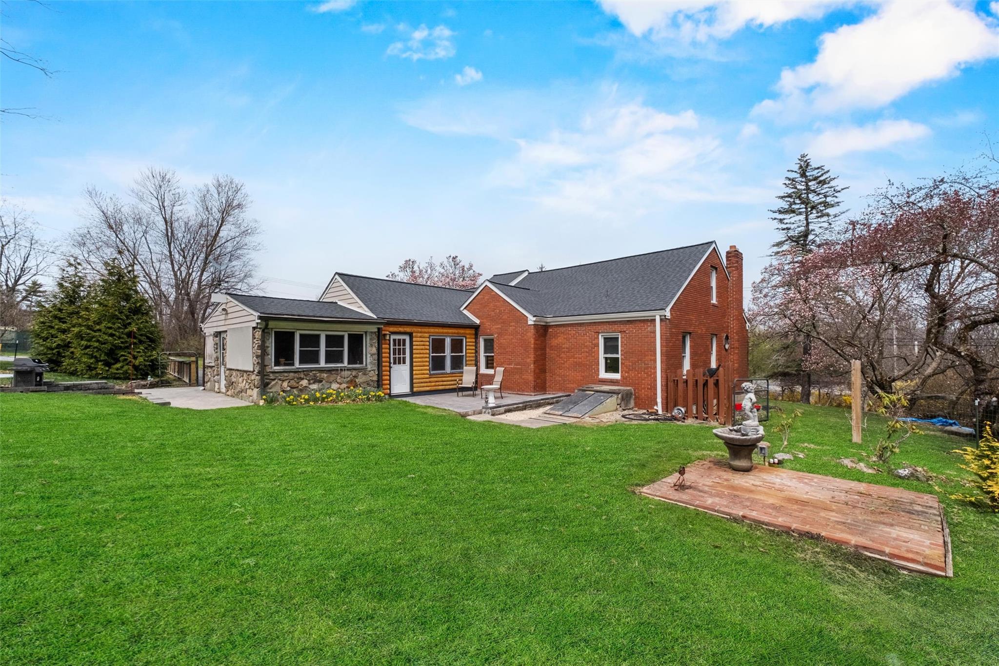 224 Manchester Road, Poughkeepsie, New York image 32