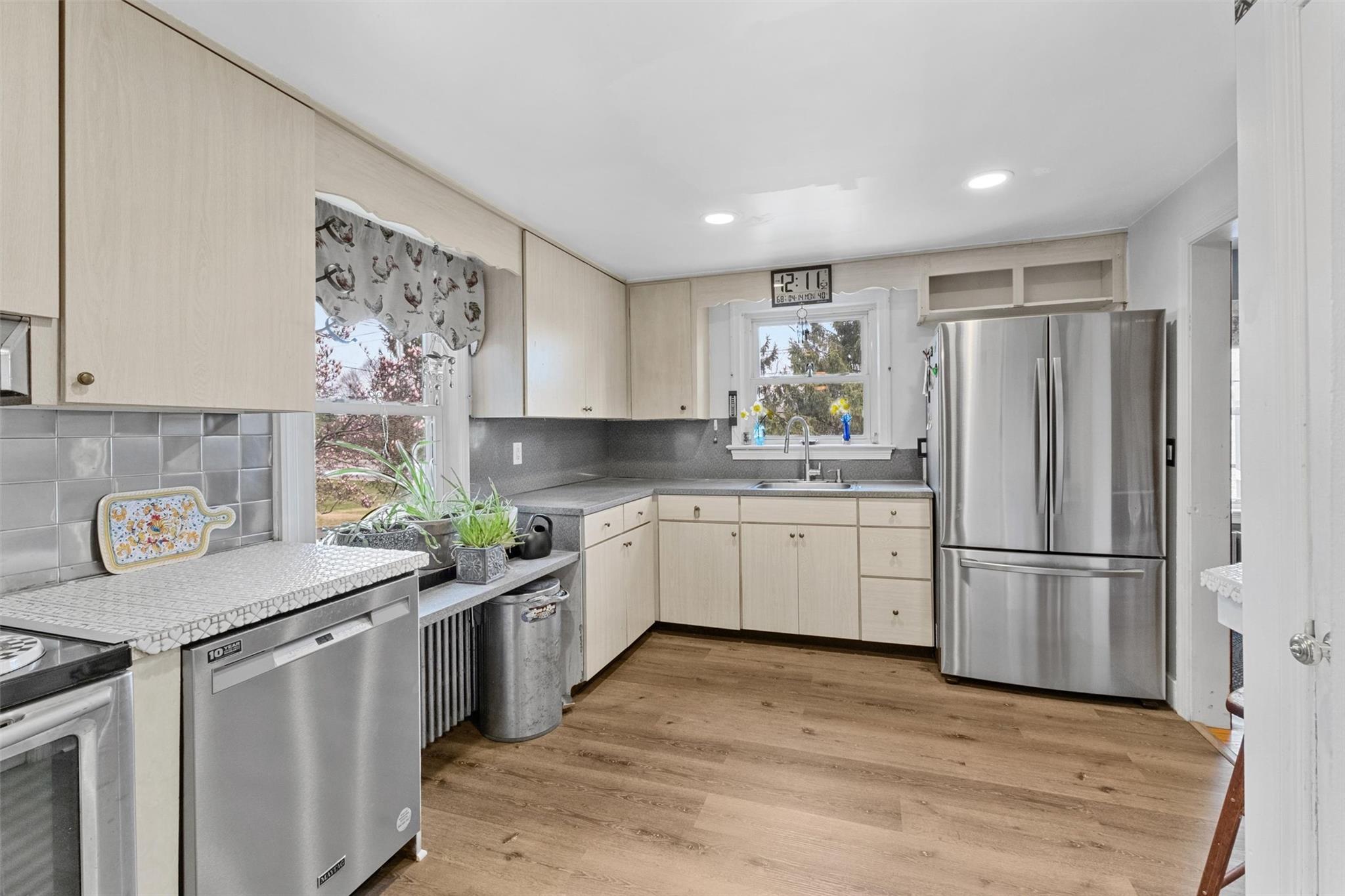224 Manchester Road, Poughkeepsie, New York image 2