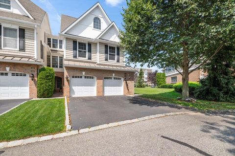 481 Pacing Way, Westbury, NY 11590 - MLS#: 891184