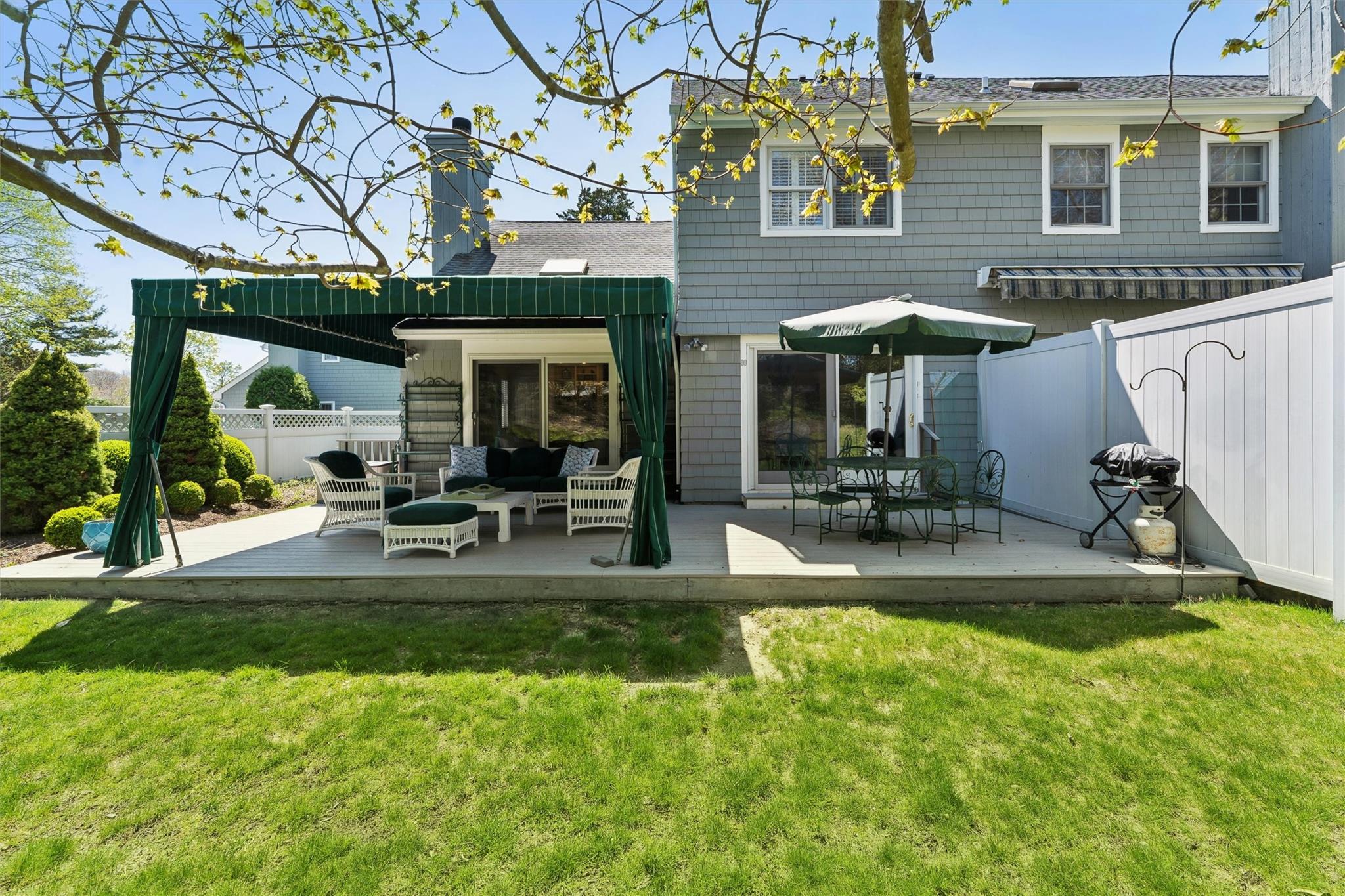 30 Brittany Lane #30, Westhampton Beach, New York image 12