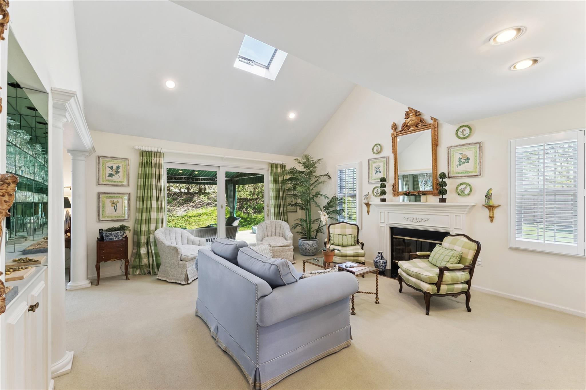 30 Brittany Lane #30, Westhampton Beach, New York image 4