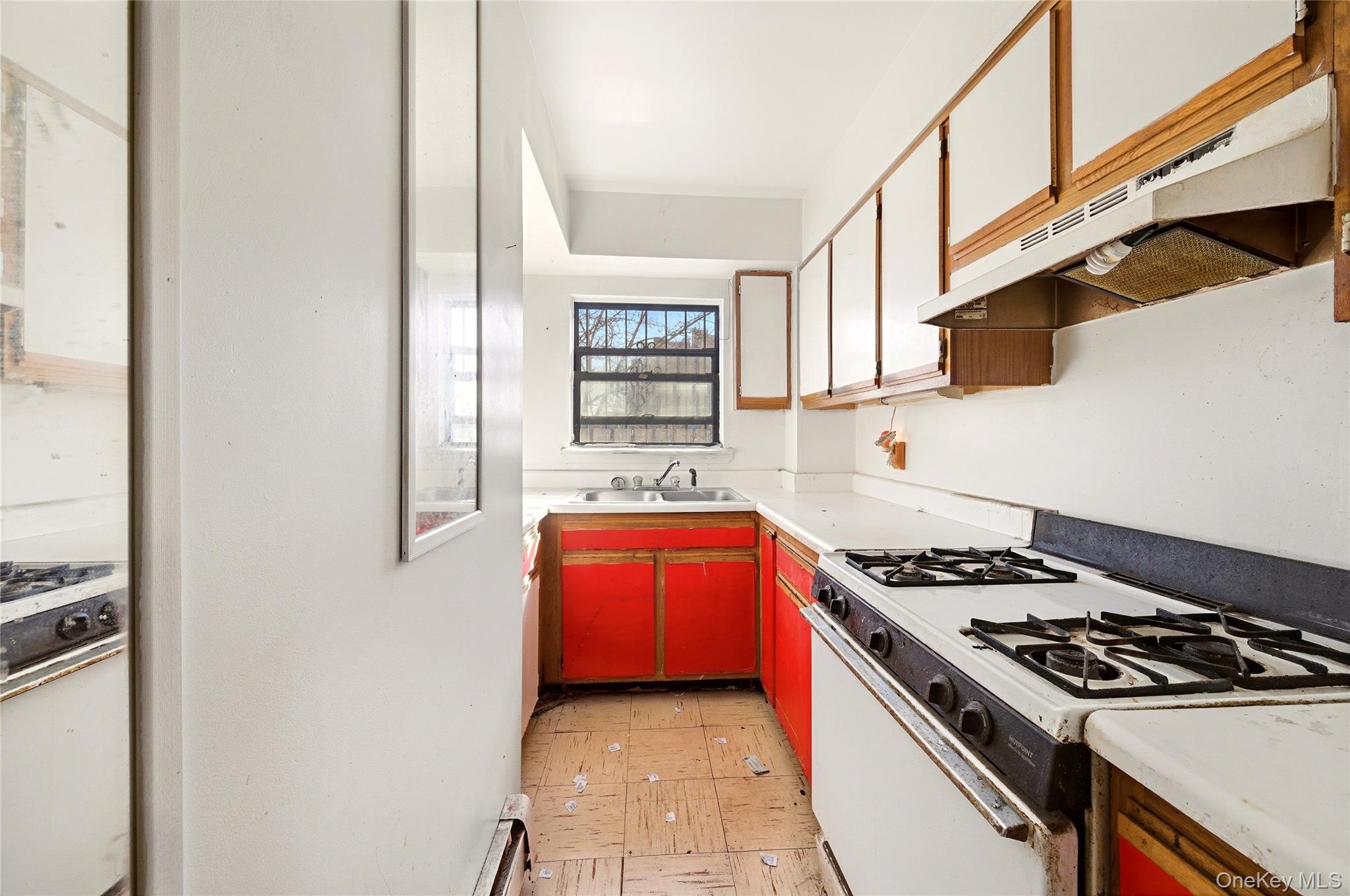 835 Underhill Avenue 62B