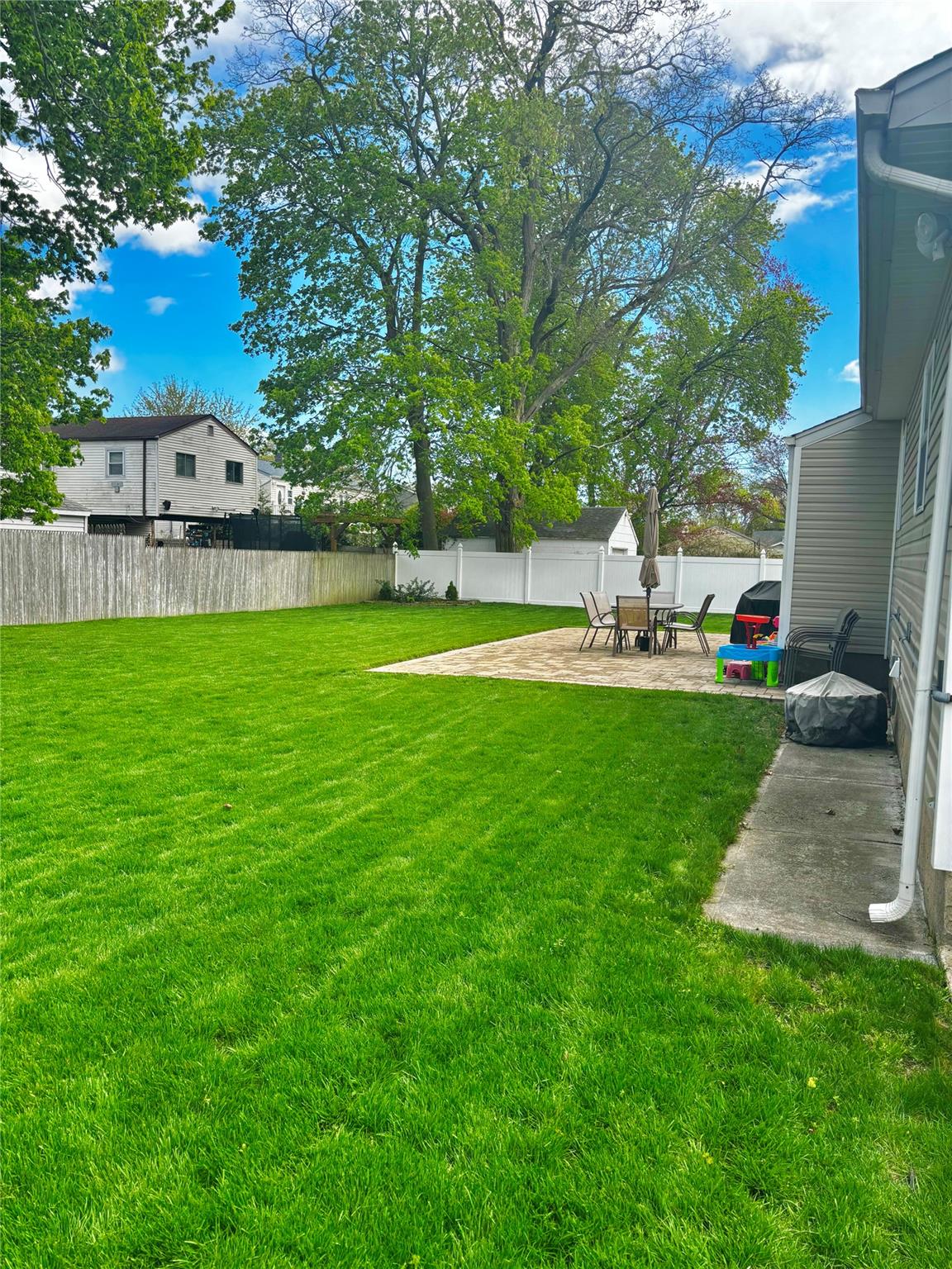 53 1st Street, Brentwood, New York image 23