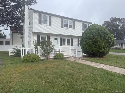 Apartment For Rent - 278 14th Avenue #1<br/> West Babylon, NY 11704