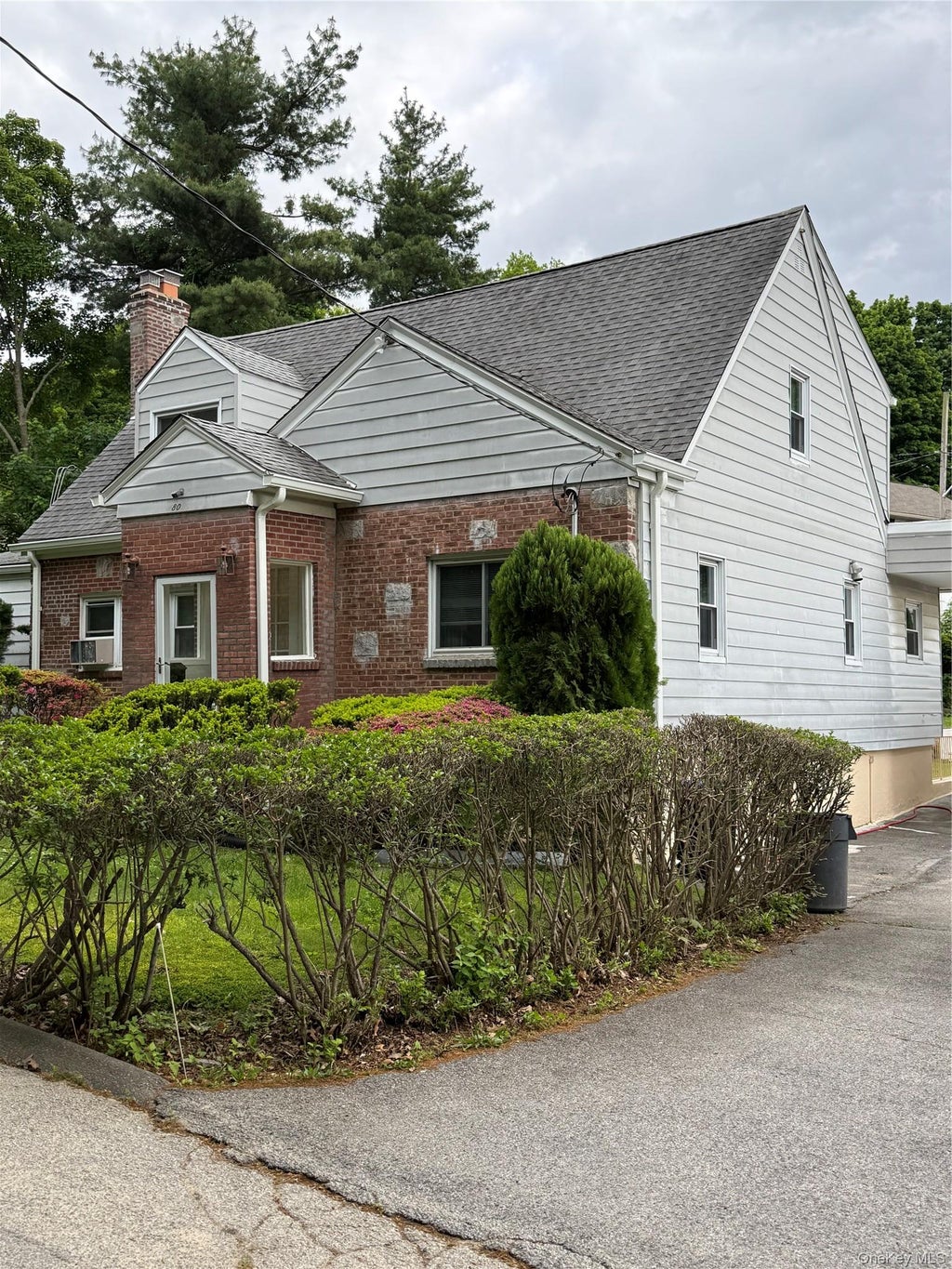 Photo of 80 Roberts Lane, Yonkers, NY 10701 (MLS # 1047445)