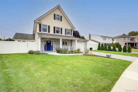 5 Candy Lane Syosset NY 11791