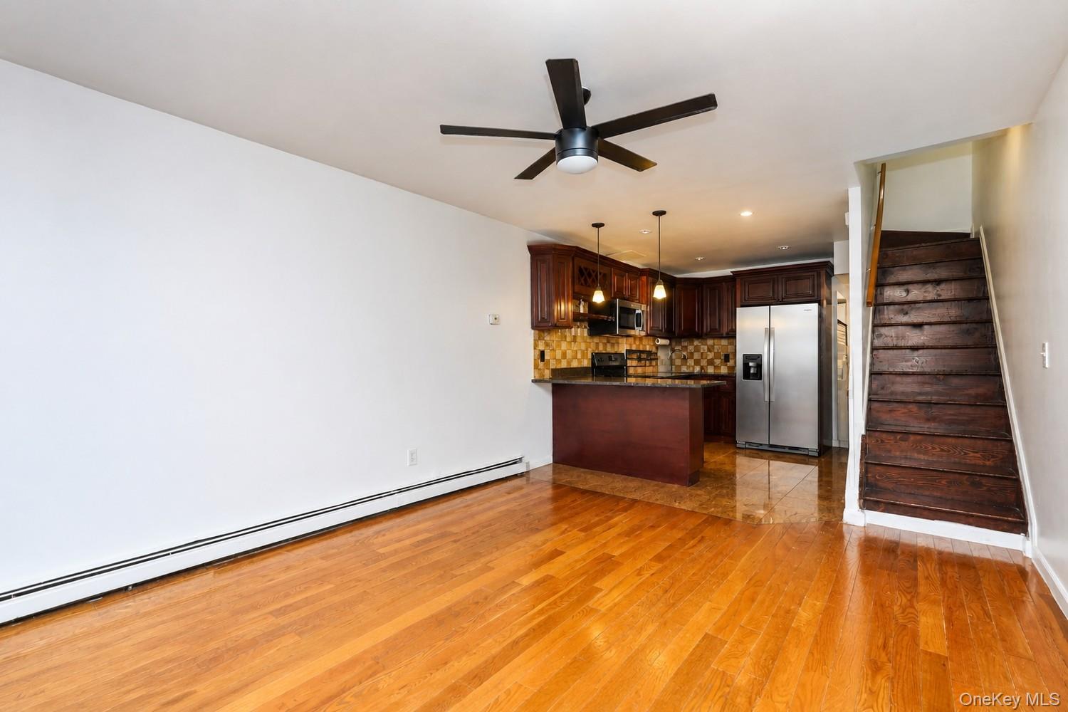 360 Barlow Avenue 6A