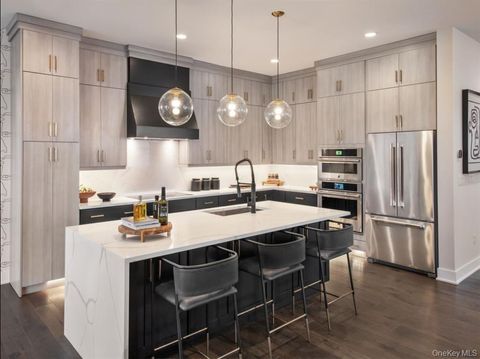 2042 Summit Loop 58 Carmel NY 10512