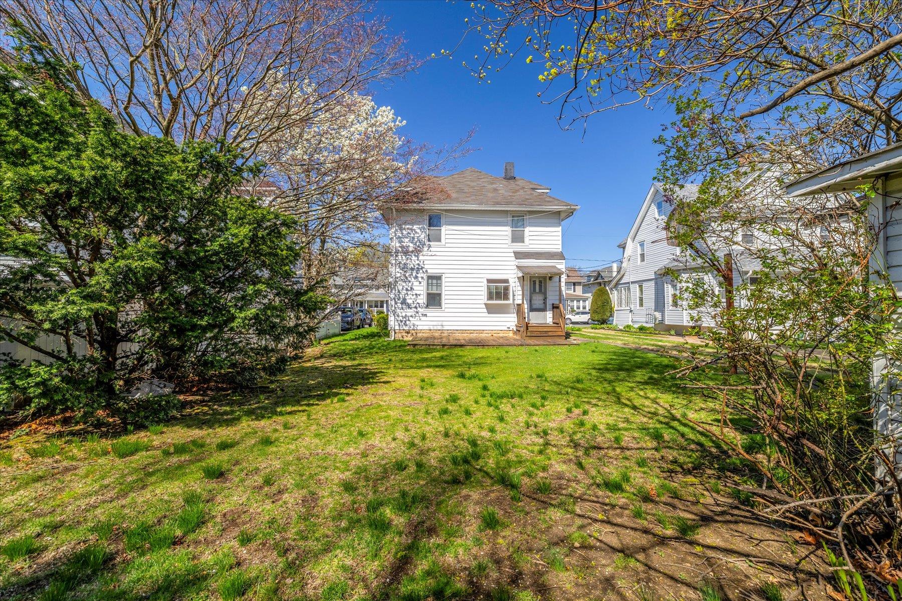 81 Liberty Avenue, Rockville Centre, New York image 24