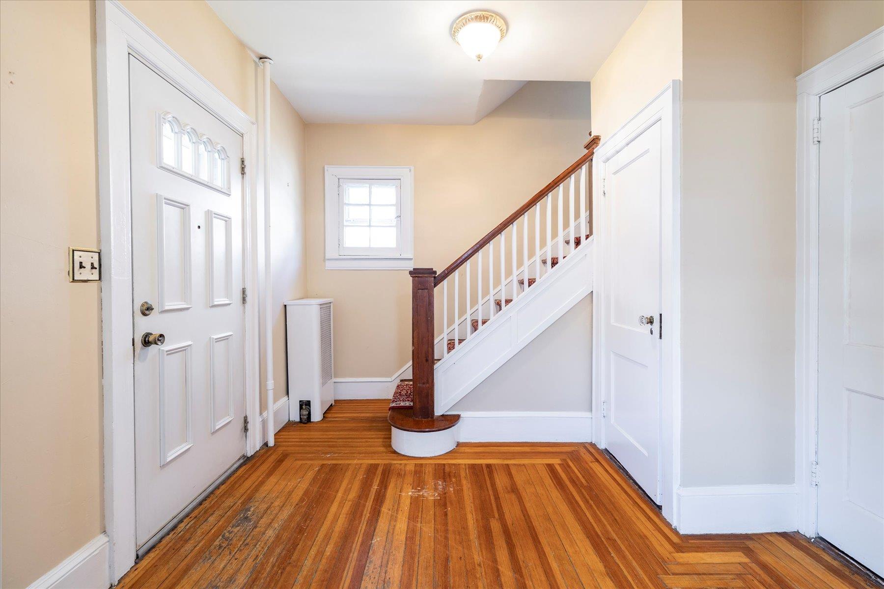81 Liberty Avenue, Rockville Centre, New York image 6