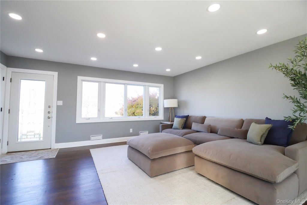 Photo of 14a Earl Place, Amity Harbor, NY 11701 (MLS # 848924)