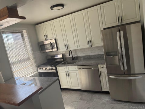 Other For Rent - 555 Mclean Avenue #6F<br/> Westchester County, Yonkers, NY 10705