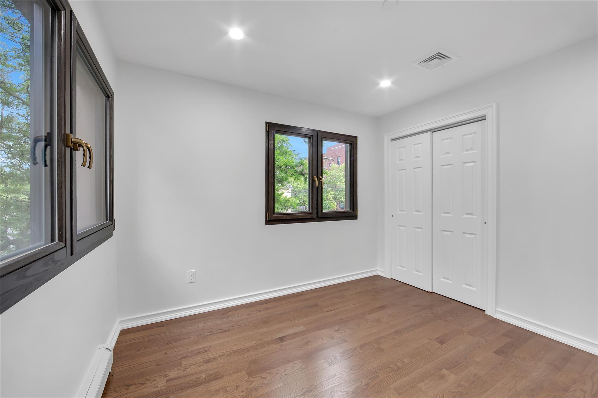6-27 129th Street, College Point, New York image 32