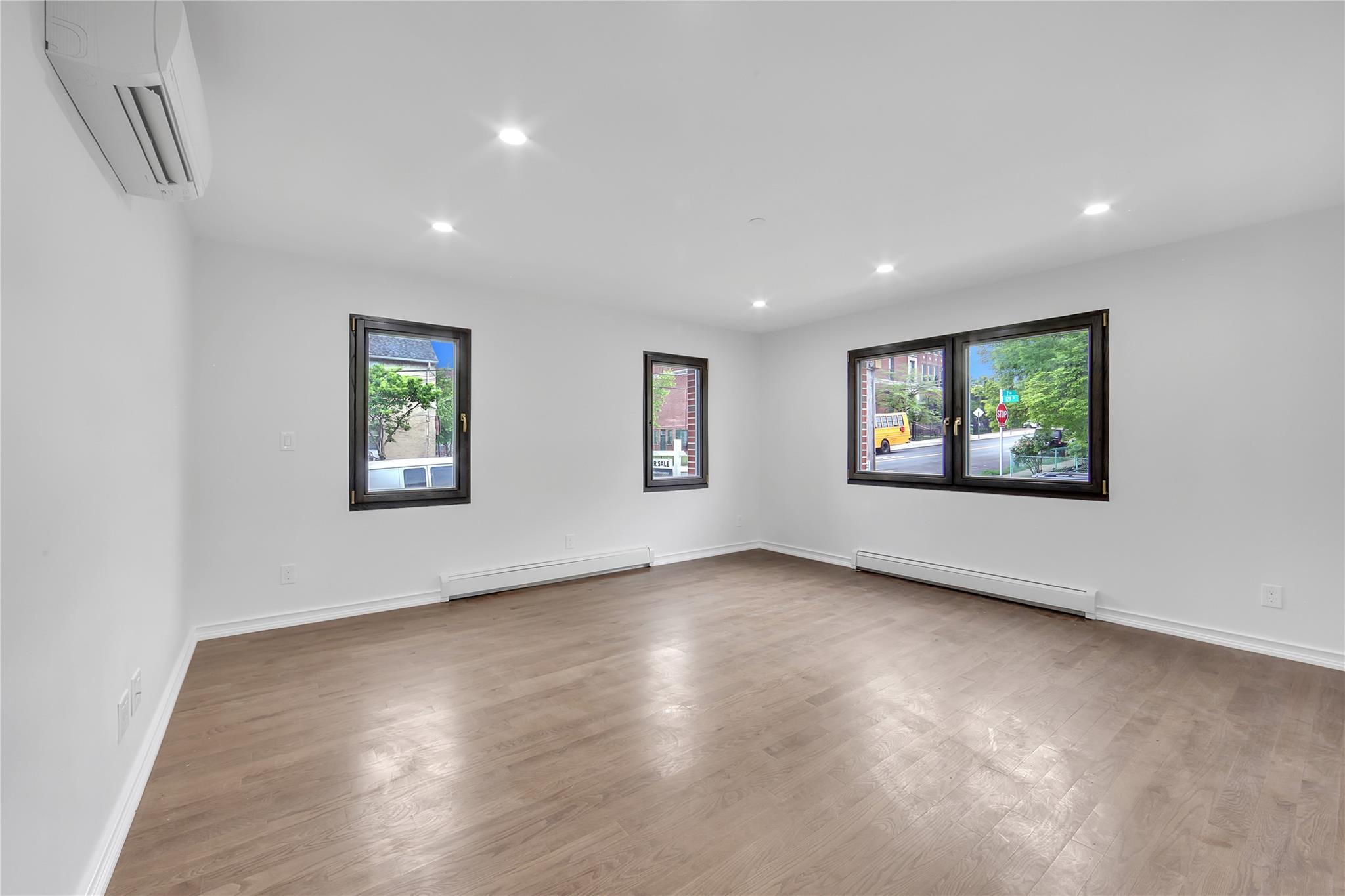 6-27 129th Street, College Point, New York image 20