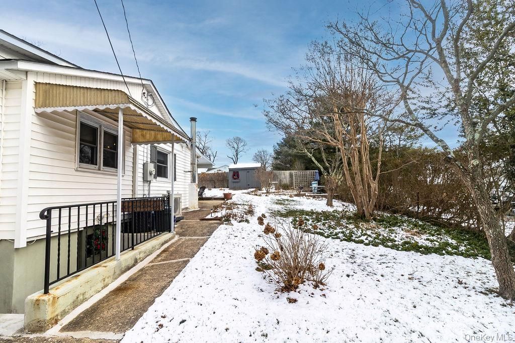 Photo of 3 Vine Road, Rocky Point, NY 11778 (MLS # 955902)