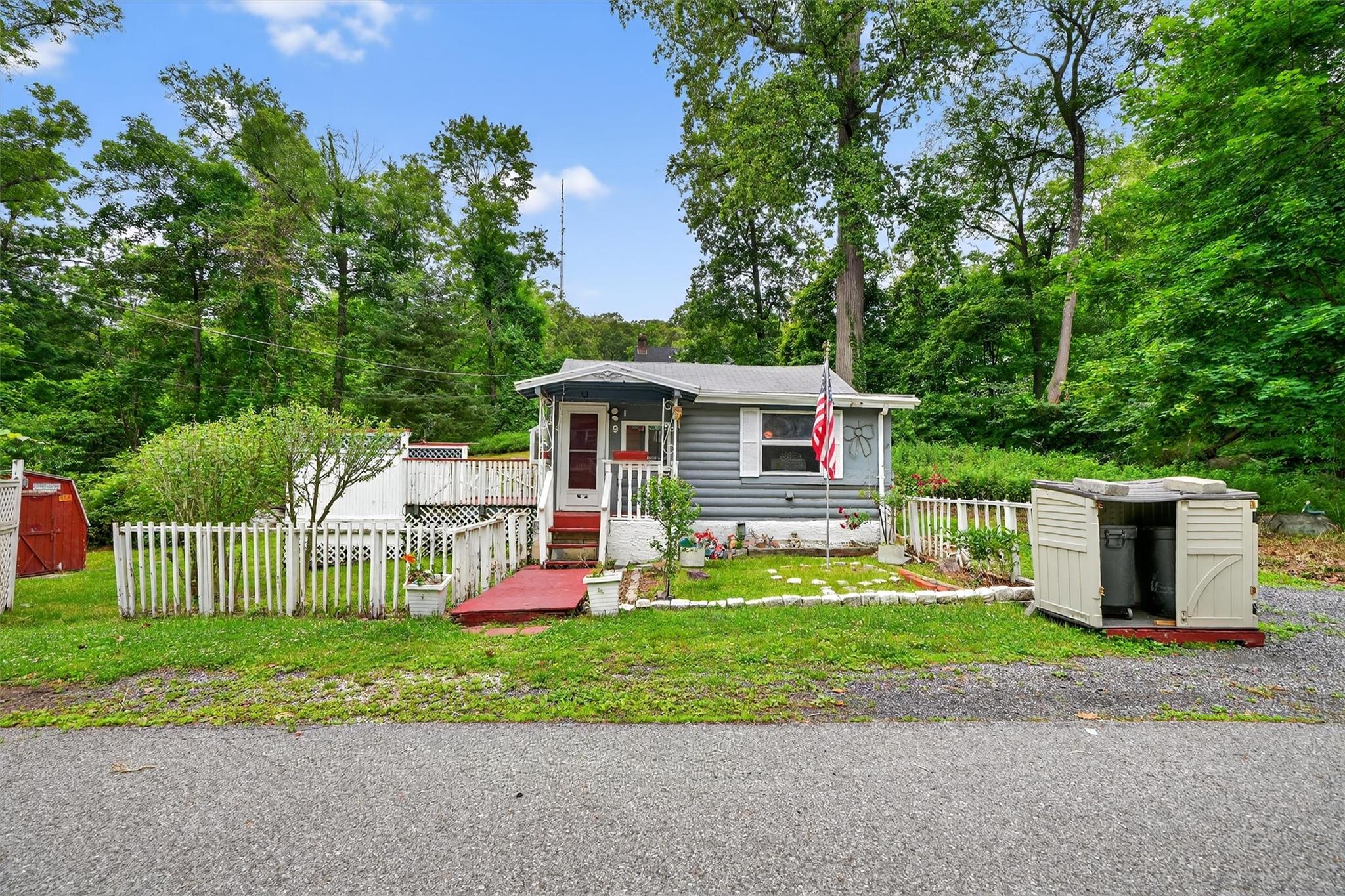 Lake Peekskill, New York 10537, United States, 1 Bedroom Bedrooms, ,1 BathroomBathrooms,Residential,Active,153831 Lake Peekskill, New York 10537, United States, 1 Bedroom Bedrooms, ,1 BathroomBathrooms,Residential,Active,153831