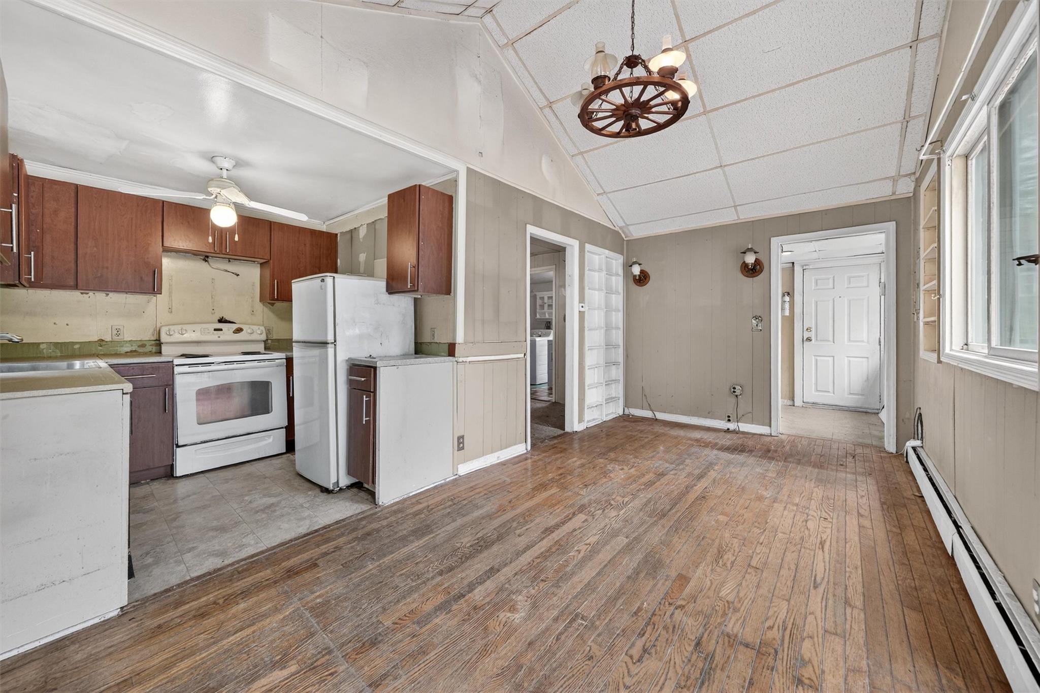 Lake Peekskill, New York 10537, United States, 1 Bedroom Bedrooms, ,1 BathroomBathrooms,Residential,Active,153831