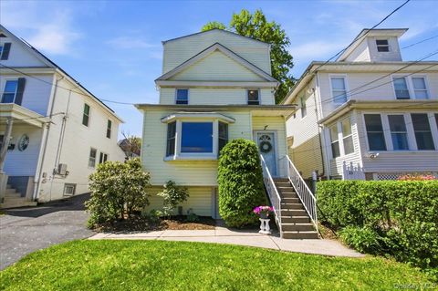 Homes For Sale - 21 Clover Street<br/> Yonkers, NY 10703