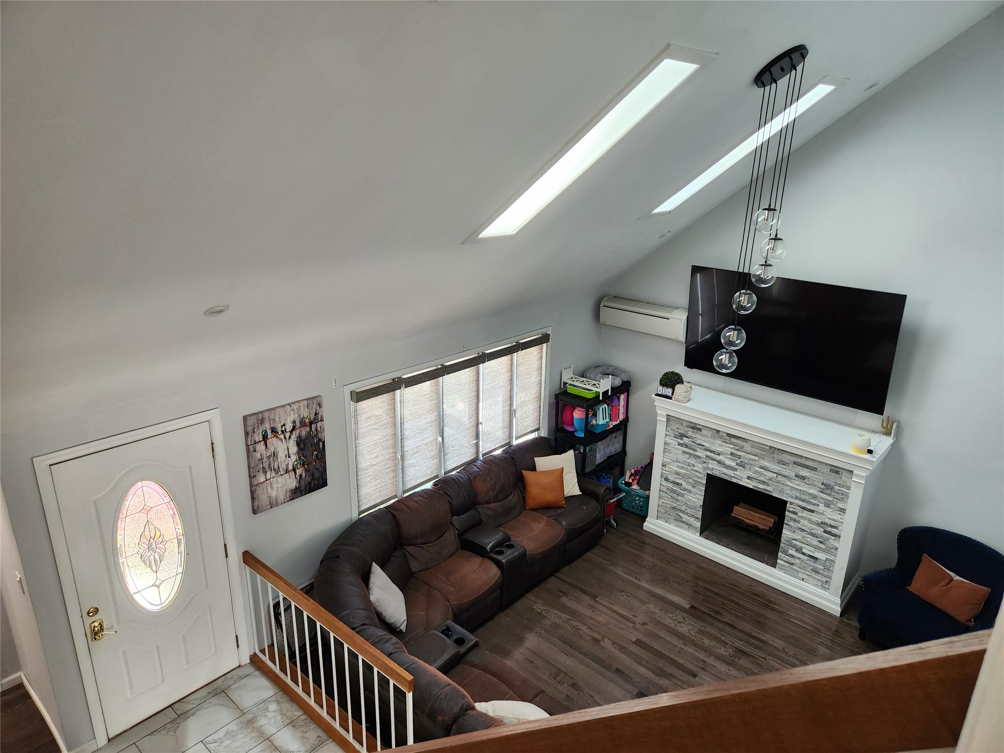 24 Oregon Avenue, Medford, New York image 3